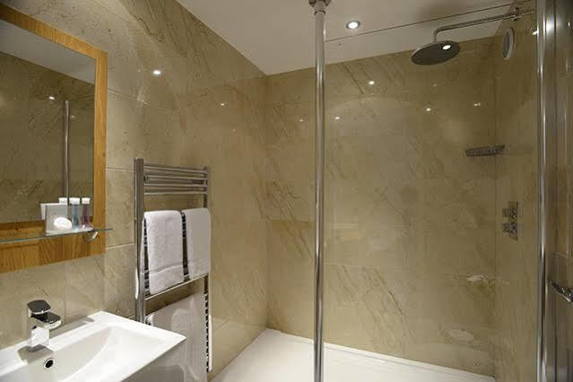 Cim Business Centre Hotel Maidenhead Luaran gambar