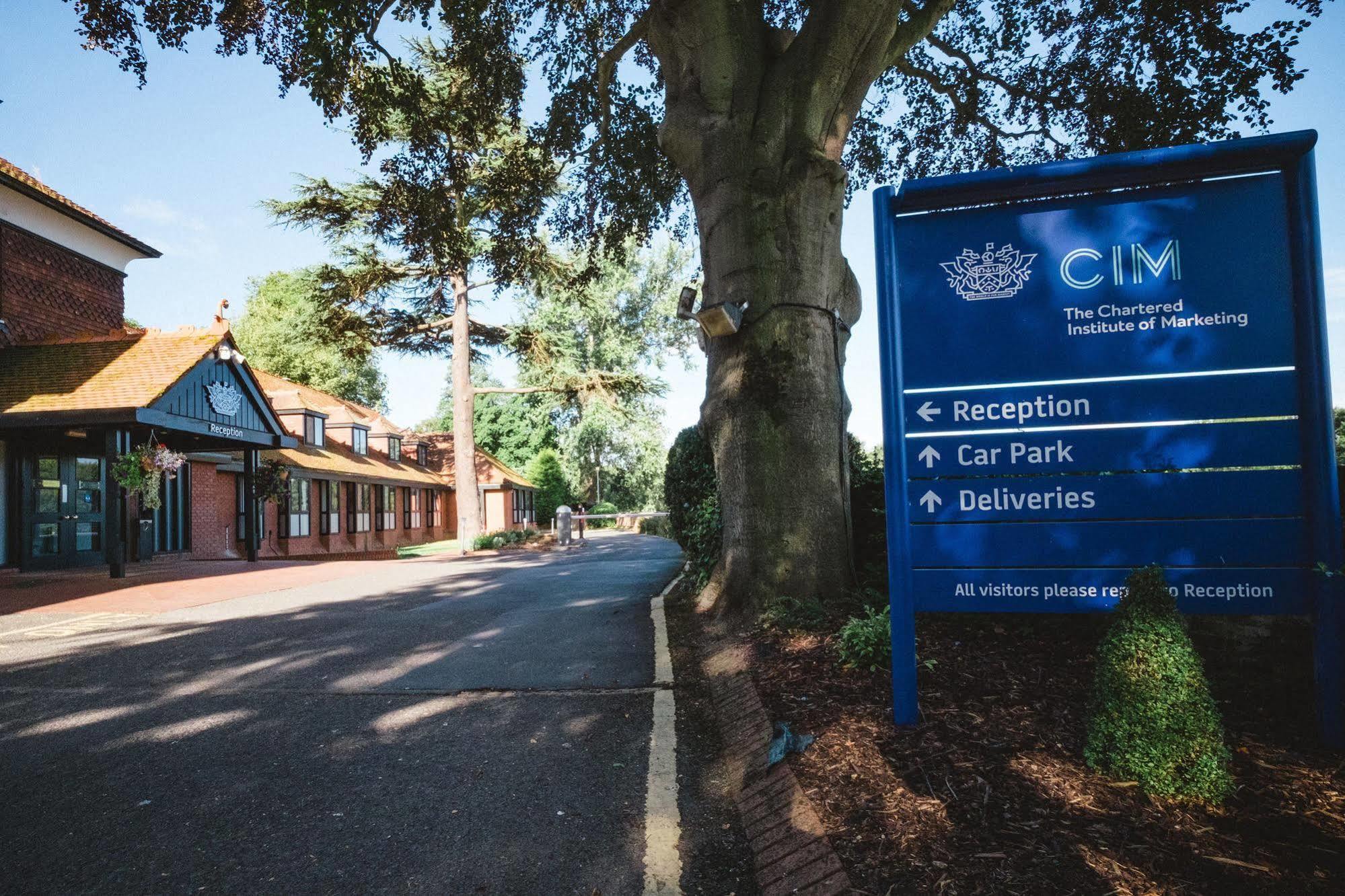 Cim Business Centre Hotel Maidenhead Luaran gambar